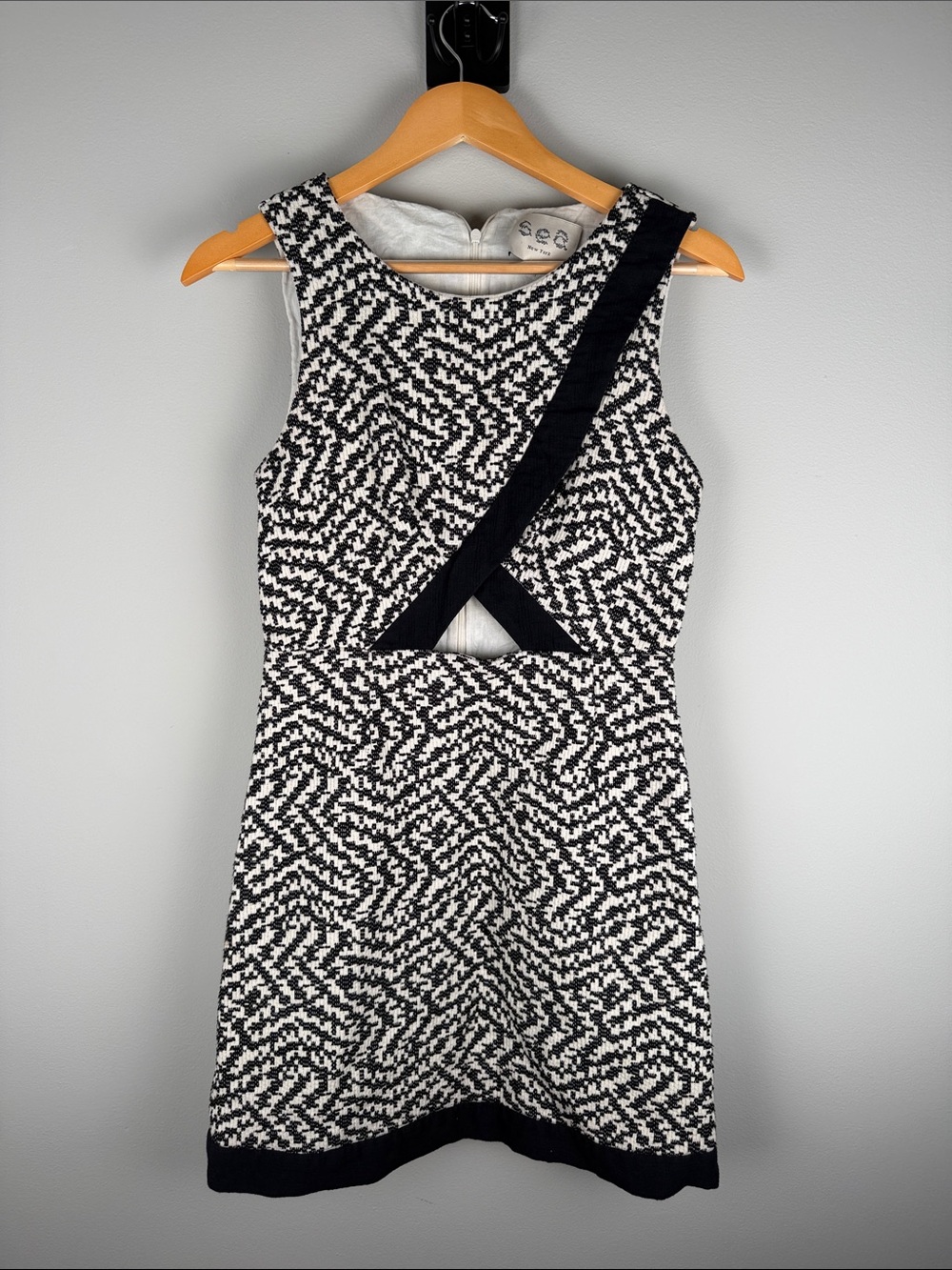 Sea New York Black & White Tweed Cutout Dress Office Siren Chic Size 4